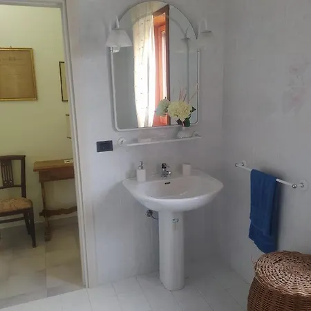 Casa Ginefra Tito